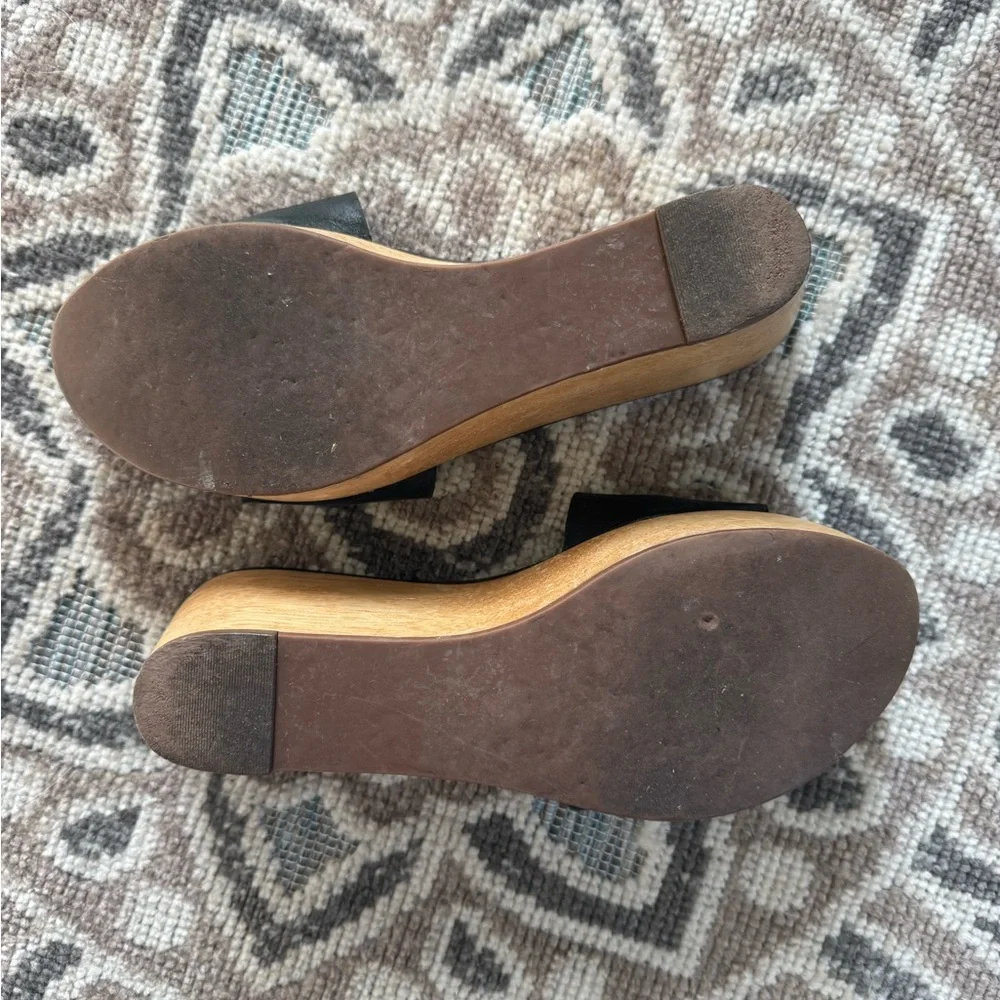 Tory Burch Ines Wedge Black Sandals Size 6M